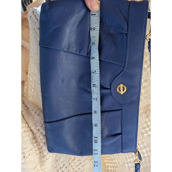 Vintage Blue leather crossbody purse - Picture 9 of 12